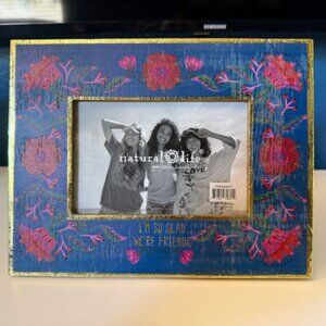Natural Life 4" x 6" Wooden Picture Fram NWOT